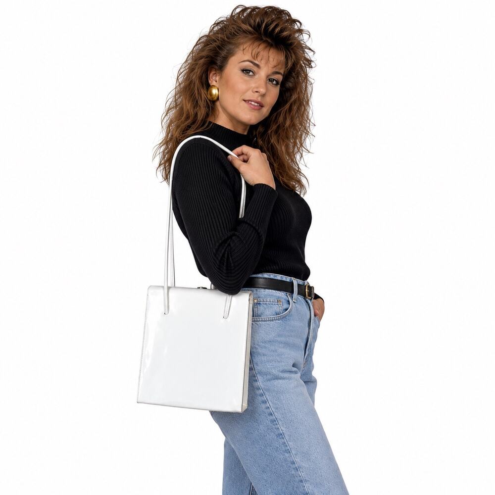 Vintage 1990s Furla White Patent Leather Shoulder Bag Made Italy